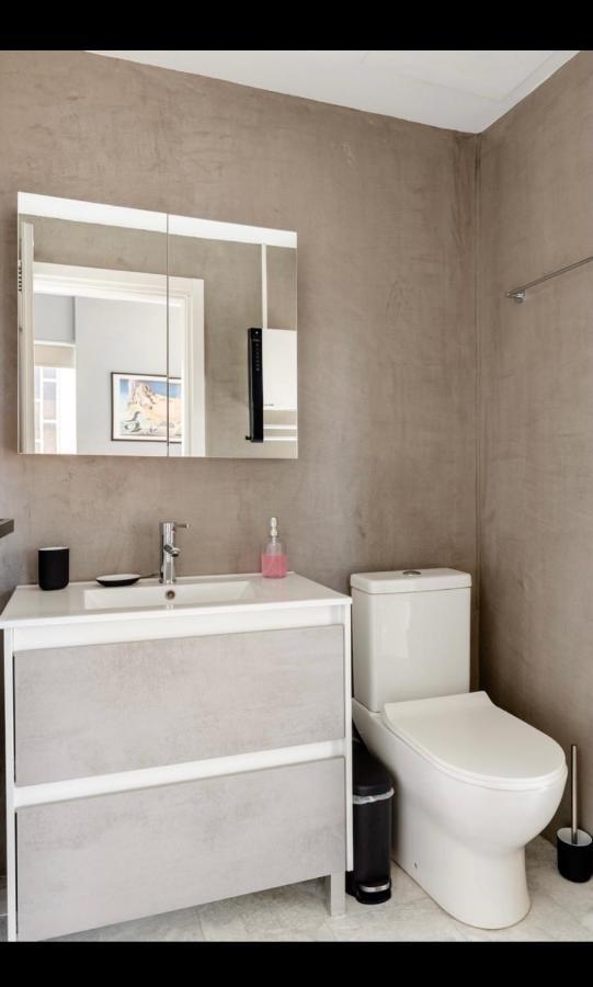 Apartmán Loft With Private Parking Atény Exteriér fotografie