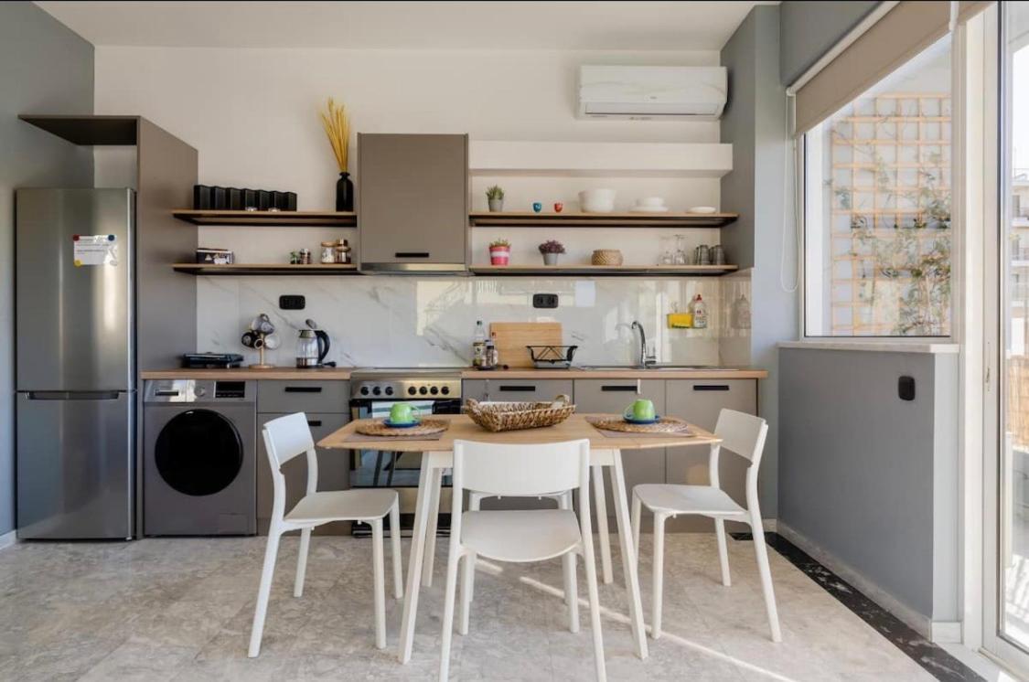 Apartmán Loft With Private Parking Atény Exteriér fotografie